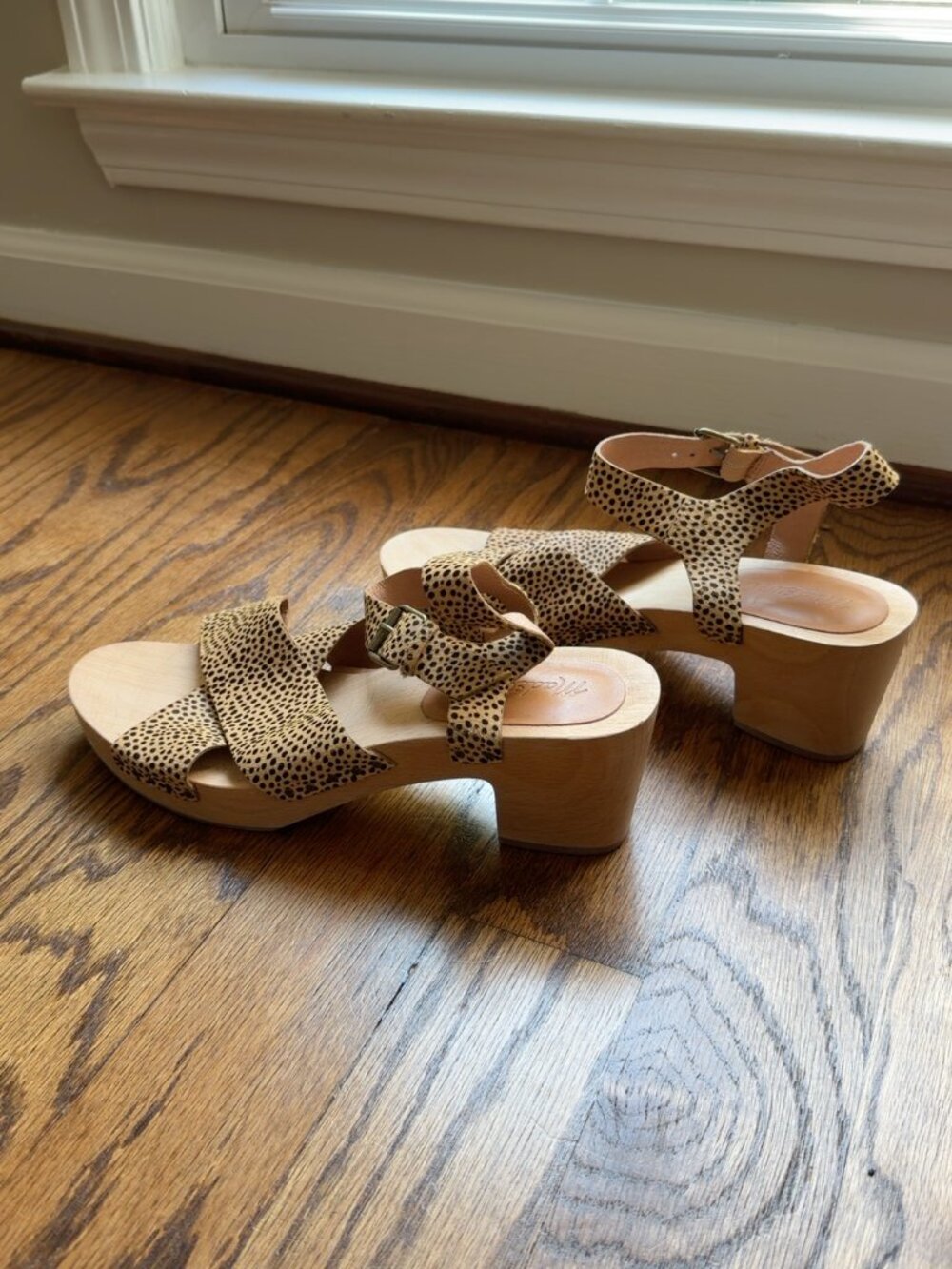 Madewell Spotted Calf Hair Clog Sandals Size 9.5